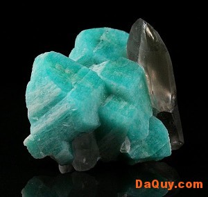 amazonite colorado2 300x284 Amazonite và đặc tính, tác dụng chữa bệnh (theo dân gian)